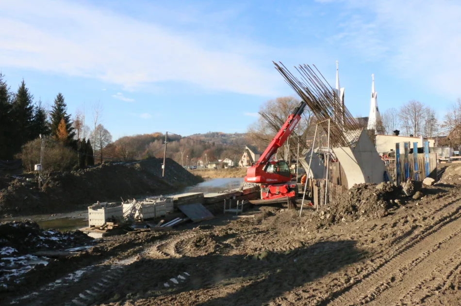Trwają prace nad budową mostu na ul. Lipowej - zdjęcie 3