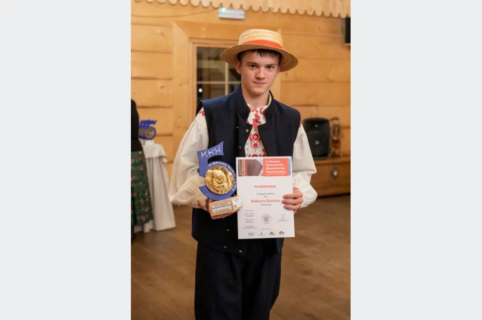 Konkurs gry na wyjątkowym instrumencie - zdjęcie 3