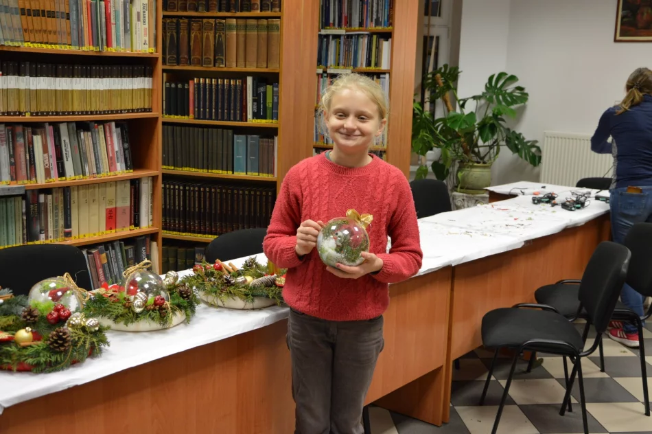 "Nic tak nie cieszy, jak samodzielnie wykonana dekoracja świąteczna" - zdjęcie 3