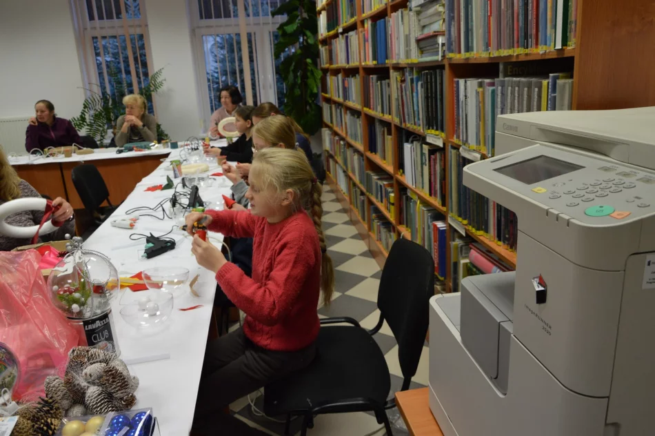 "Nic tak nie cieszy, jak samodzielnie wykonana dekoracja świąteczna" - zdjęcie 5