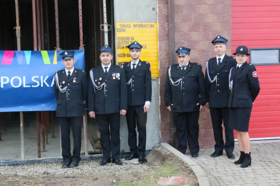 Prace przy remizie i umundurowanie dla druhów - zdjęcie 5