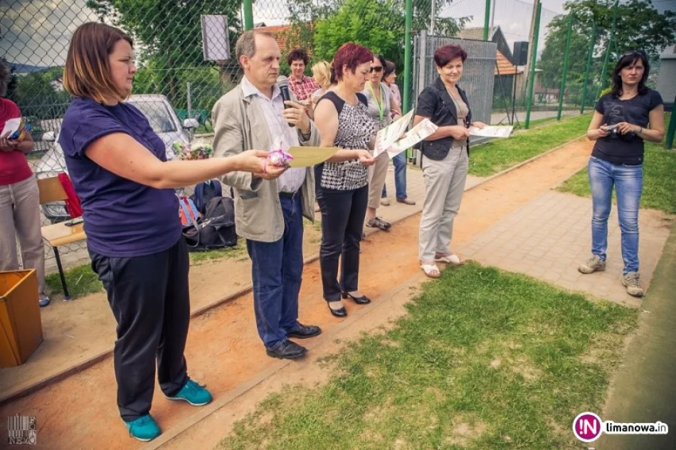 Aktywnie i wesoło – Dzień Dziecka i Sportu w Zespole Szkół w Starej Wsi II - zdjęcie 4