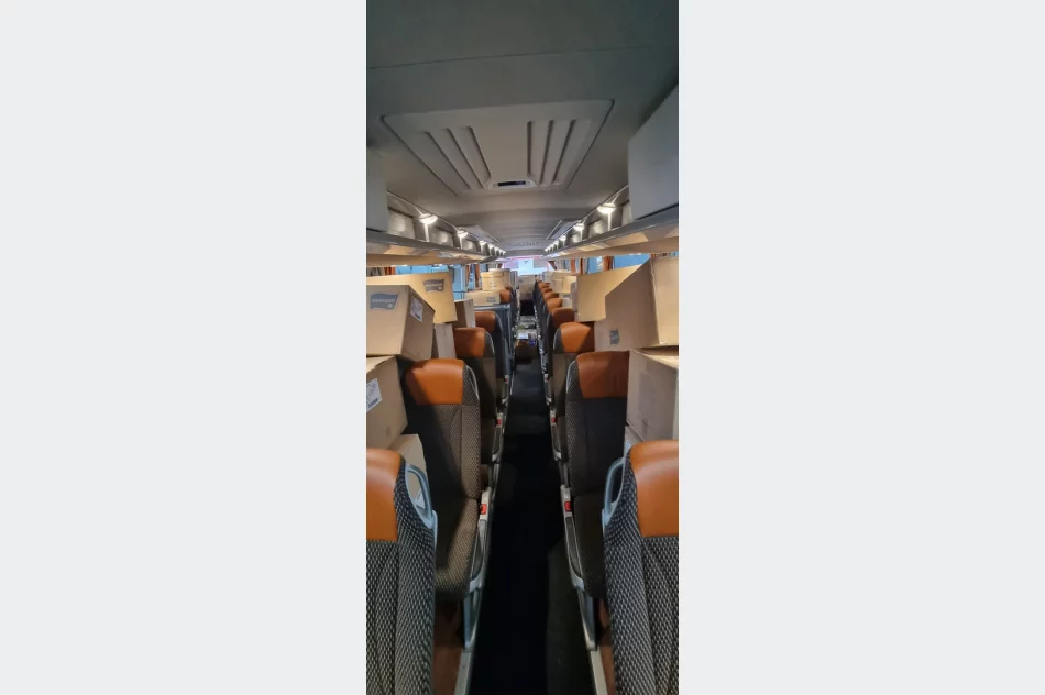 Świąteczny transport z pomocą humanitarną dotarł do Truskawca - zdjęcie 15