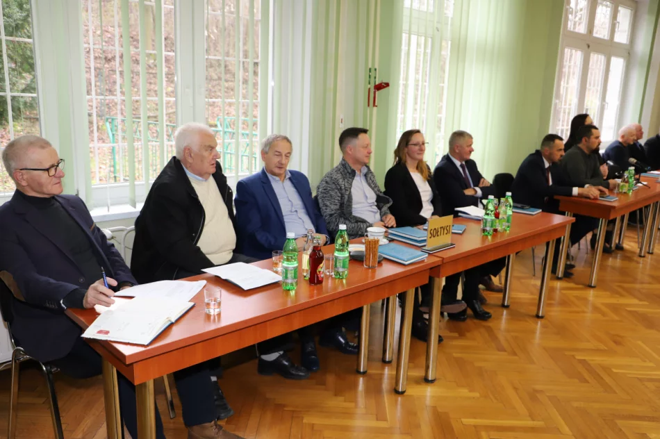 Informacja o XXVIII sesji Rady Gminy Limanowa - zdjęcie 2