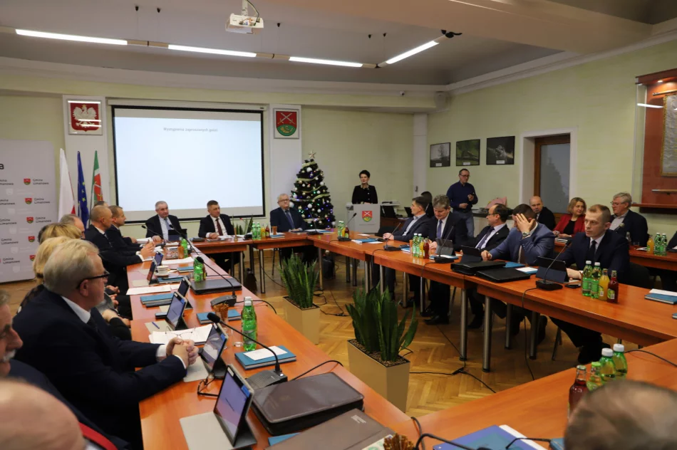 Informacja o XXVIII sesji Rady Gminy Limanowa - zdjęcie 17