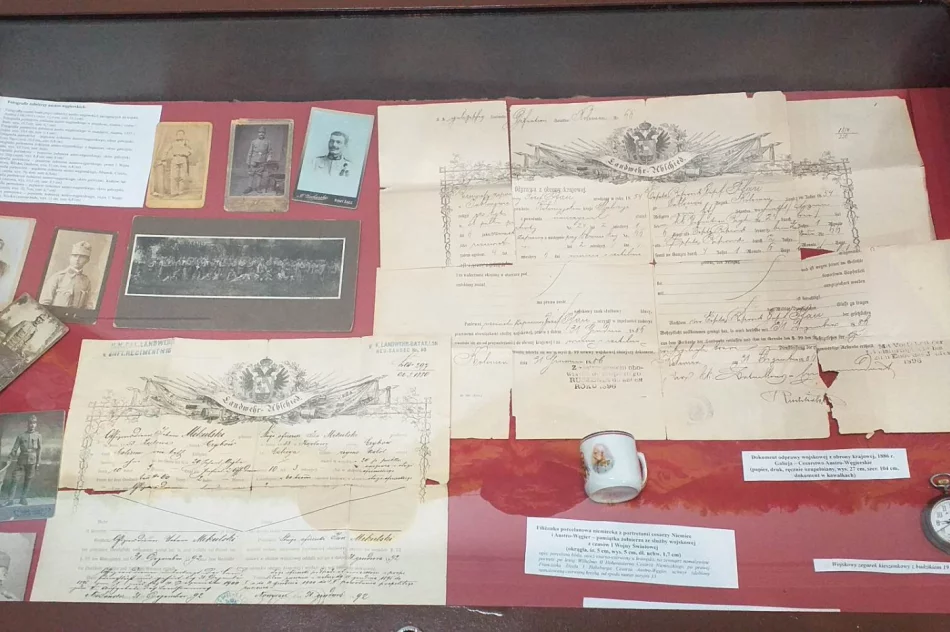 Wystawa pt., „Grupa rezerwy szła do cywila” w Muzeum Regionalnym Ziemi Limanowskiej - zdjęcie 6