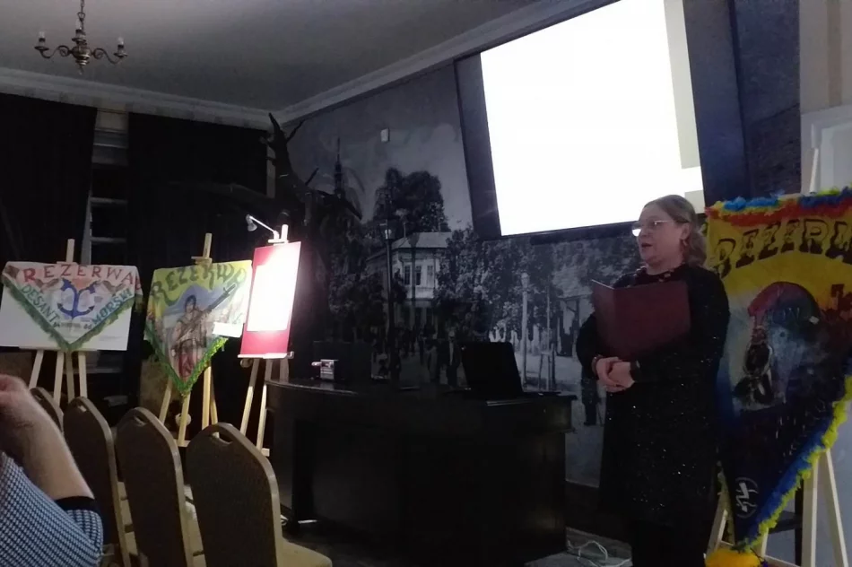 Wystawa pt., „Grupa rezerwy szła do cywila” w Muzeum Regionalnym Ziemi Limanowskiej - zdjęcie 9