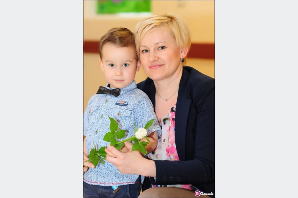 Dzień Mamy w Żłobku Miejskim - zdjęcie 4