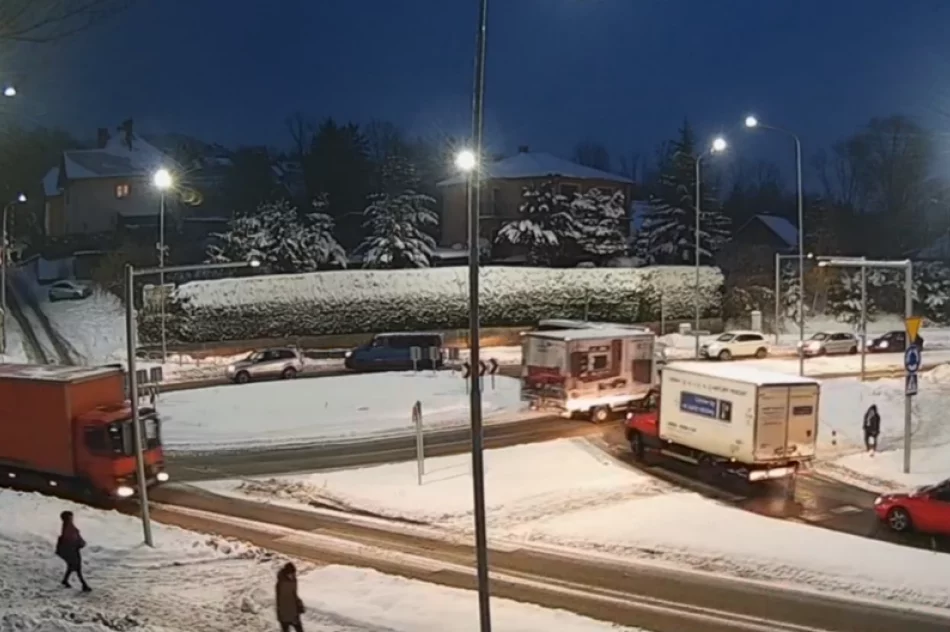 Pada śnieg, miasto w korku - zdjęcie 3