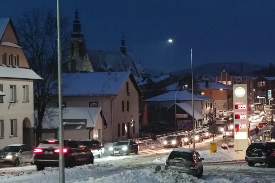 Pada śnieg, miasto w korku - zdjęcie 4