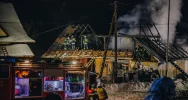 Z ogniem walczyło 43 strażaków - zdjęcie 5