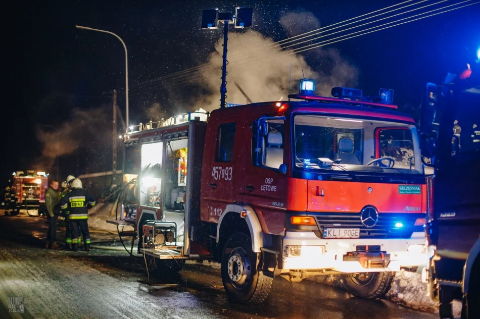 Z ogniem walczyło 43 strażaków - zdjęcie 17
