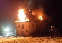 Pożar budynku mieszkalnego - zdjęcie główne