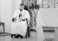 Zmarł w dniu 60. rocznicy urodzin. Znane szczegóły pogrzebu ks. Zbigniewa Stabrawy - zdjęcie główne