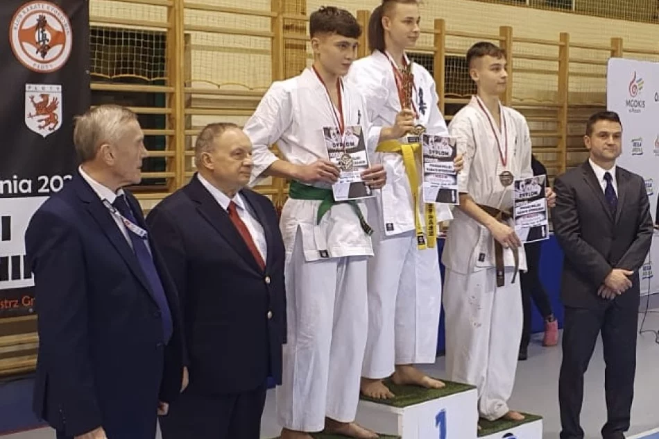 Dwa medale dla karateków ARS Limanowa – JONIEC Team na 38 Pucharze Polski Karate Kyokushin - zdjęcie 2