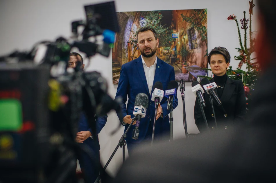 Kosiniak-Kamysz w Limanowej o programie "Uczciwa Polska" - zdjęcie 8