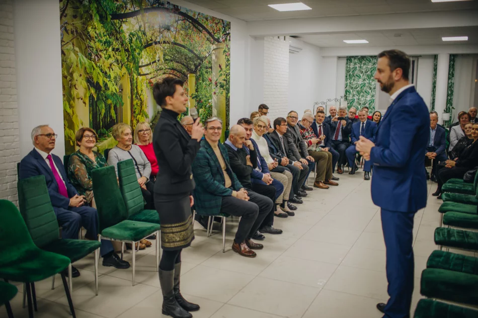 Kosiniak-Kamysz w Limanowej o programie "Uczciwa Polska" - zdjęcie 13