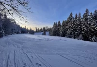 Otwarta kolejna stacja narciarska w regionie. Harmonogram jazdy w Święta - zdjęcie główne