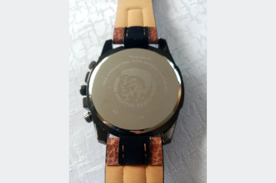 Zegarek męski - zdjęcie 2