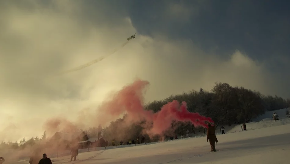 Historyczna inscenizacja – upamiętnienie 79. rocznicy zrzutów alianckich - zdjęcie 1