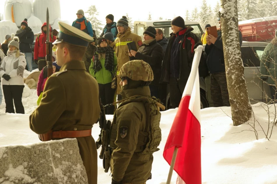Przypomnieli wojenną historię miejsca zrzutów - zdjęcie 3