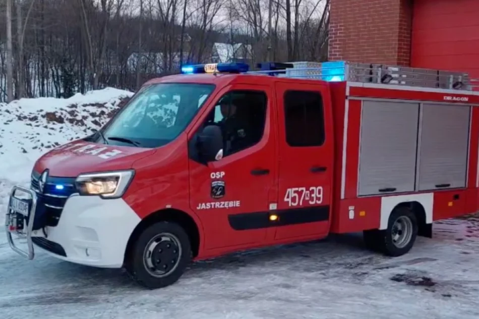Strażacy odebrali nowy pojazd - zdjęcie 4