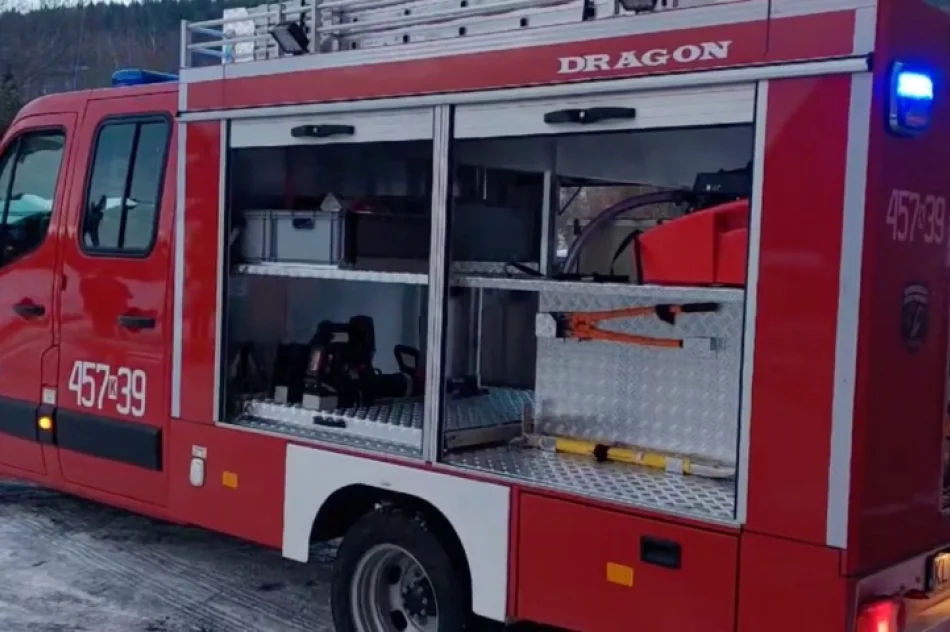 Strażacy odebrali nowy pojazd - zdjęcie 7