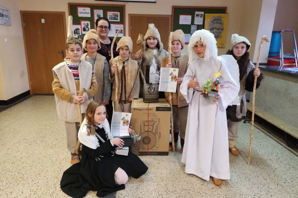 Sukcesy uczniów z Męciny podczas przeglądu „ Z Gwizadą i z Turoniem” - zdjęcie 9