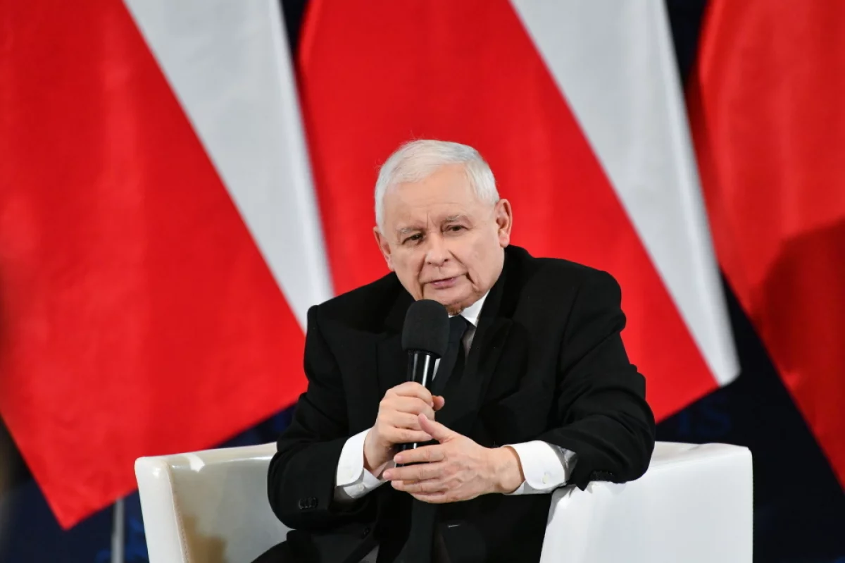 Rzecznik PiS: prezes Kaczyński przebywa obecnie w szpitalu, ale wszystko jest w porządku