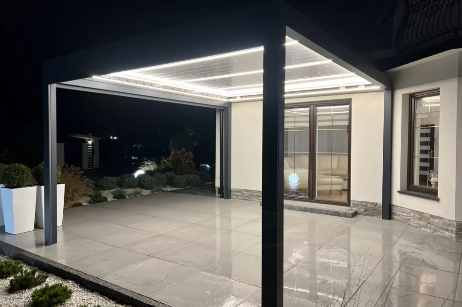 Nowoczesne pergole aluminiowe , zadaszenia tarasowe   /    Alluminio.pl    - zdjęcie 7