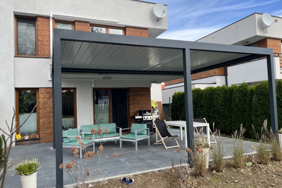 Nowoczesne pergole aluminiowe , zadaszenia tarasowe   /    Alluminio.pl    - zdjęcie 8