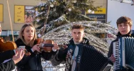 Kolejna edycja świątecznego kiermaszu - zdjęcie 3