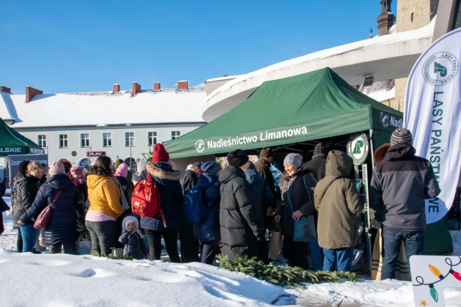 Kolejna edycja świątecznego kiermaszu - zdjęcie 7