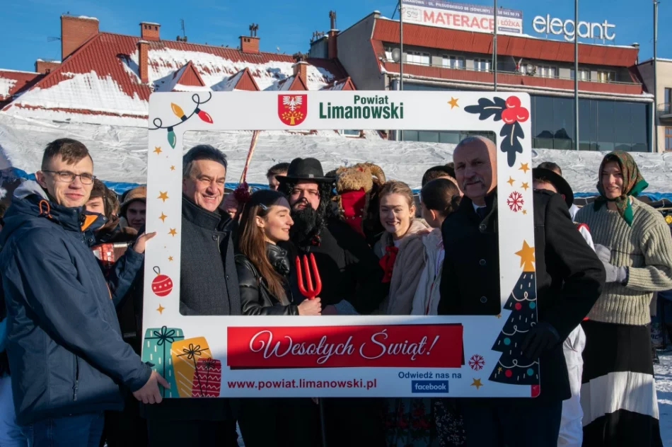 Kolejna edycja świątecznego kiermaszu - zdjęcie 19