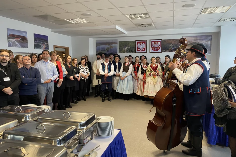 Z kolędą u Marszałka Województwa Małopolskiego Witolda Kozłowskiego - zdjęcie 7