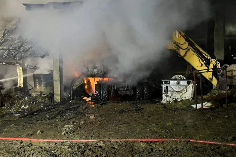 Zabudowania i sprzęt strawił ogień, 250 tys. zł strat - zdjęcie 7