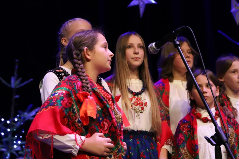 II Międzyszkolny Konkurs Kolęd i Pastorałek „Gore Gwiazda Juzusowi”. - zdjęcie 7