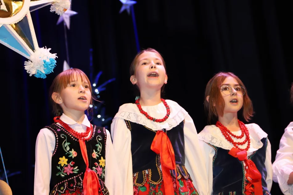 II Międzyszkolny Konkurs Kolęd i Pastorałek „Gore Gwiazda Juzusowi”. - zdjęcie 12