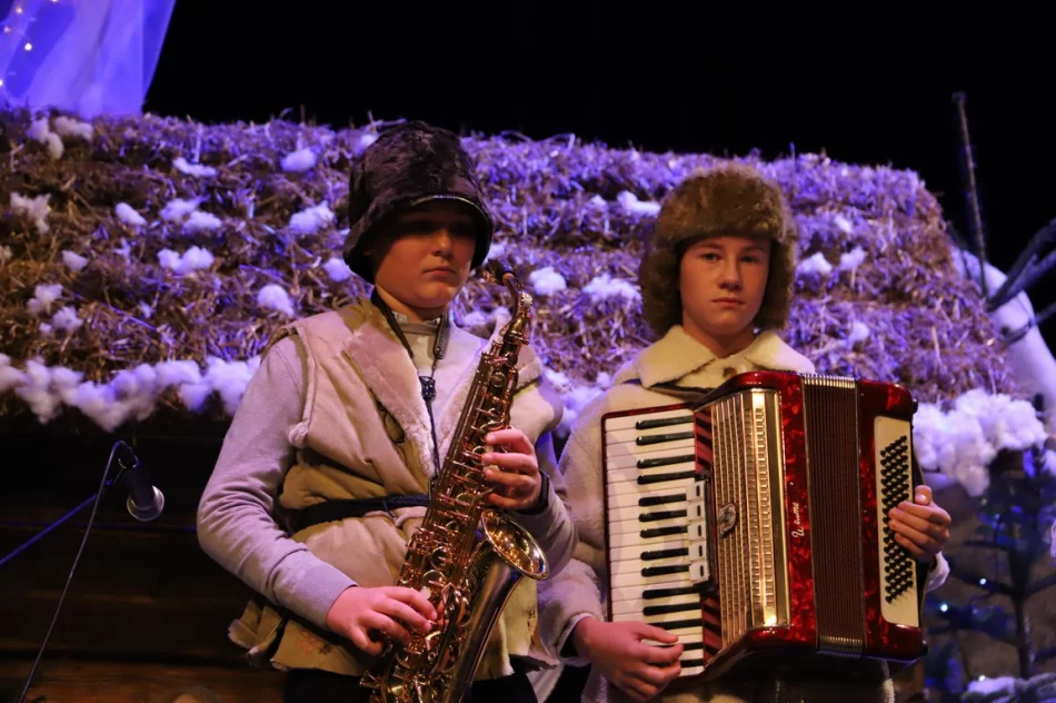 II Międzyszkolny Konkurs Kolęd i Pastorałek „Gore Gwiazda Juzusowi”. - zdjęcie 13