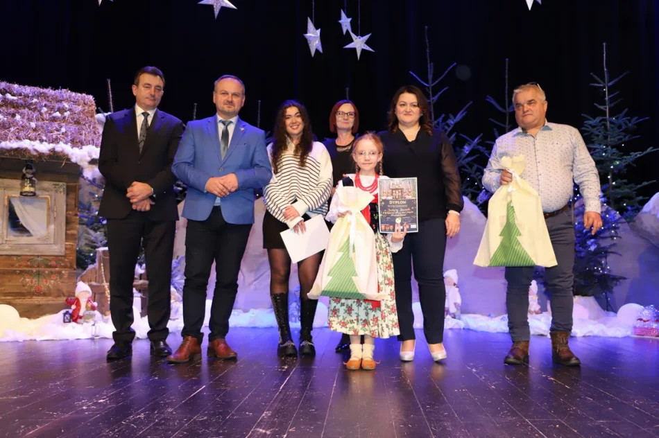 II Międzyszkolny Konkurs Kolęd i Pastorałek „Gore Gwiazda Juzusowi”. - zdjęcie 19