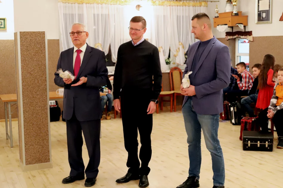 Mini koncert podsumowujący warsztaty muzyczne w Wysokiem - zdjęcie 3