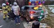 Zderzenie dwóch pojazdów na skrzyżowaniu - zdjęcie 4