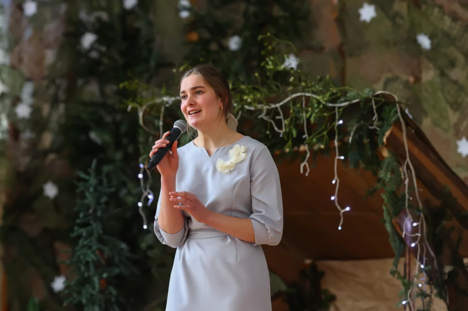 Jasełka dla społeczności szkolnej i zaproszonych gości - zdjęcie 3