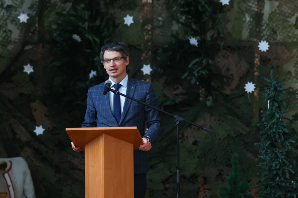 Jasełka dla społeczności szkolnej i zaproszonych gości - zdjęcie 15