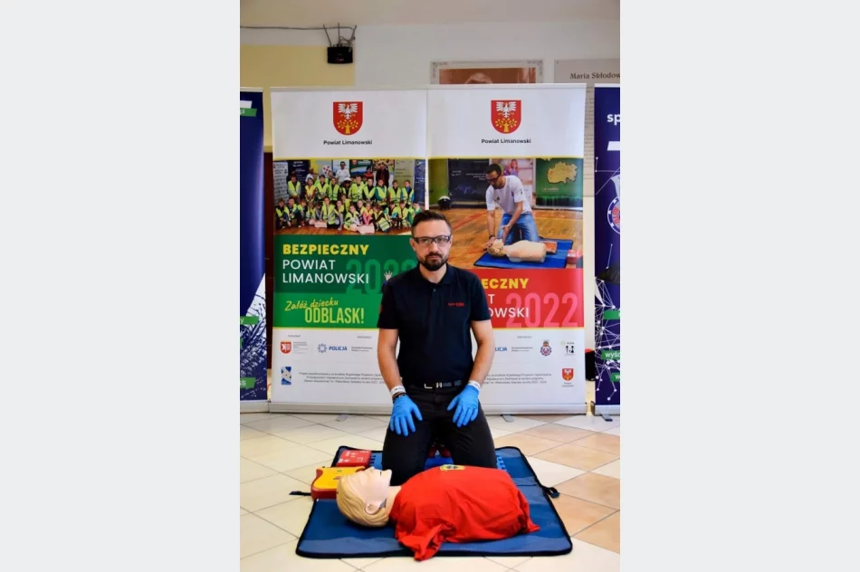 Szkole przekazano defibrylator AED - zdjęcie 7