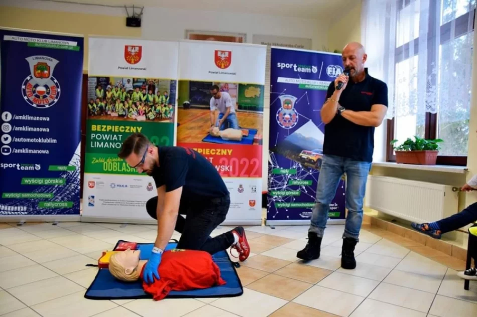 Szkole przekazano defibrylator AED - zdjęcie 13