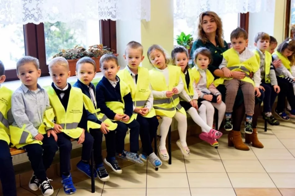 Szkole przekazano defibrylator AED - zdjęcie 15