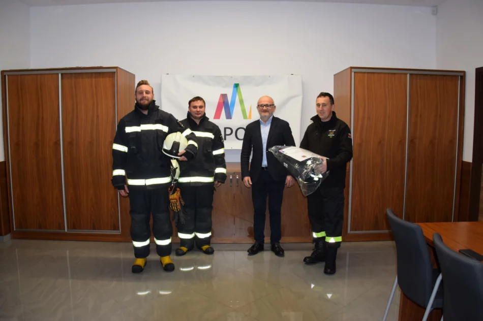 Nowe mundury strażaków-ochotników - zdjęcie 2