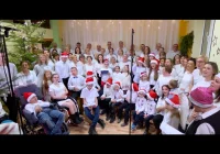 "Gloria" w wykonaniu podopiecznych stowarzyszenia - zdjęcie główne