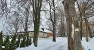 Kiedy zdegradowane budynki podworskie doczekają się odnowienia? - zdjęcie 2